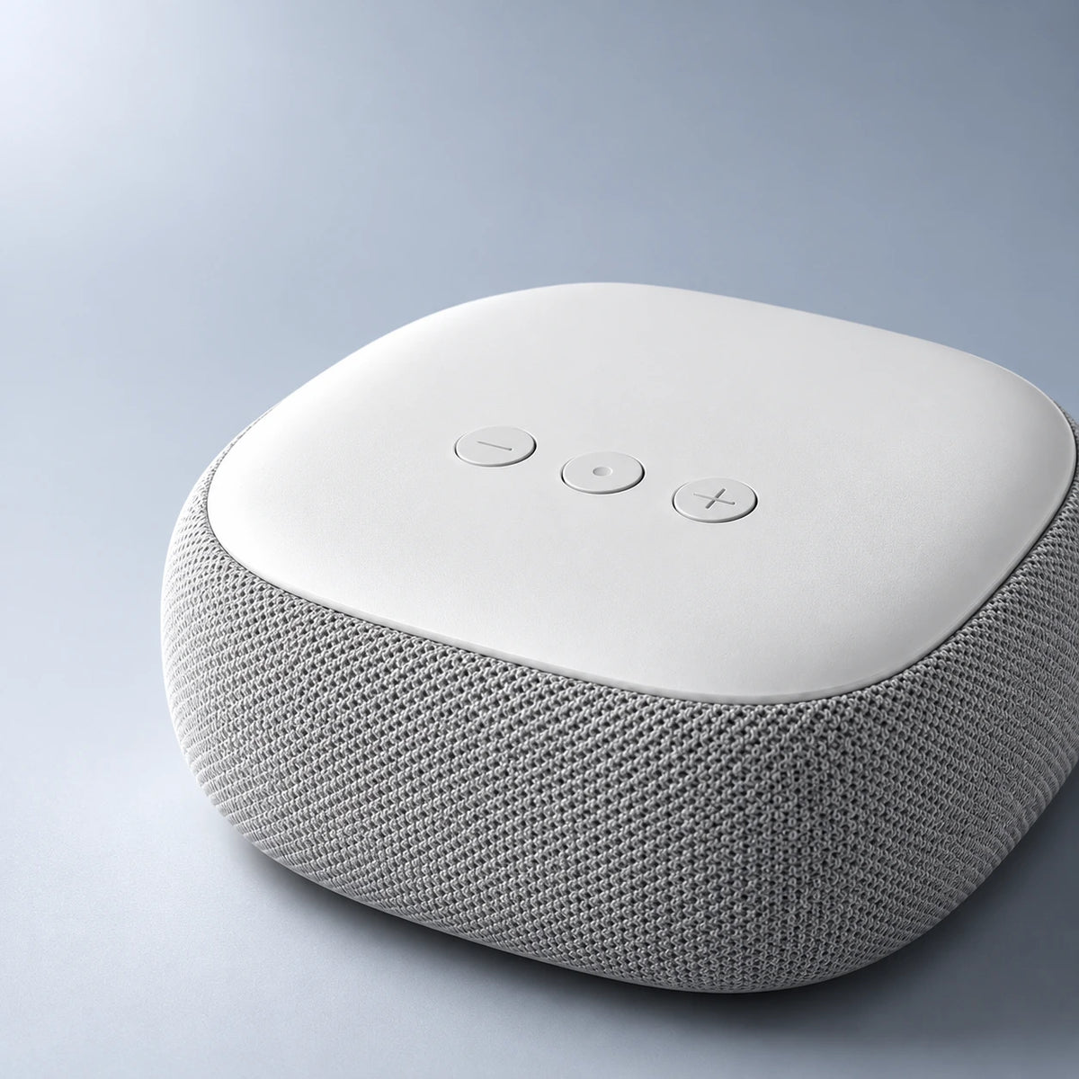 kinsorea Nest Mini Speaker: close view of materials and controls
